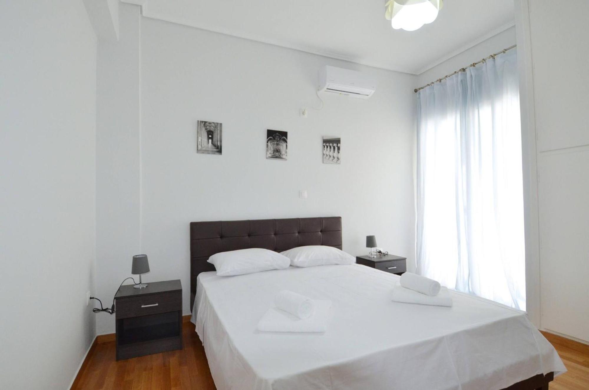 A Spacious Minimal Apatment At Chalandri Athens Ngoại thất bức ảnh